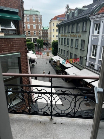 Utsikt över gågatan Kullagatan 6