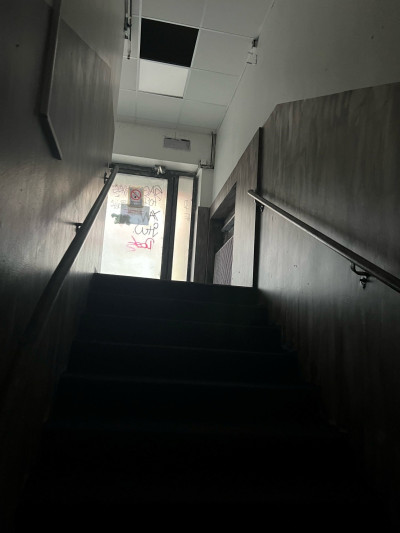 Entré från gatan Prästgatan 12